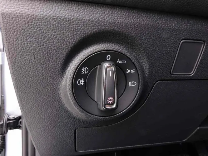 Seat Arona 1.0 TSi 115 DSG FR + GPS + Virtual + LED + ALU18 + Winter Pack Image 9