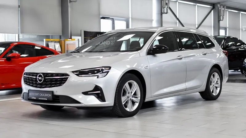 Opel Insignia Sports Tourer 2.0d Elegance Automatic Image 4
