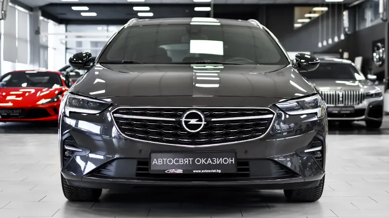 Opel Insignia Sports Tourer 2.0d Elegance Automatic Image 2