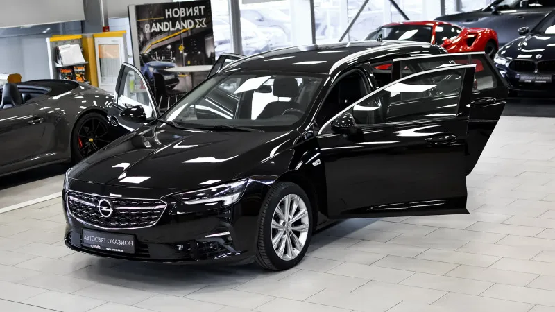 Opel Insignia Sports Tourer 2.0d Business Elegance Automatic Image 1