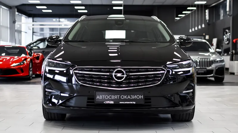 Opel Insignia Sports Tourer 2.0d Business Elegance Automatic Image 2