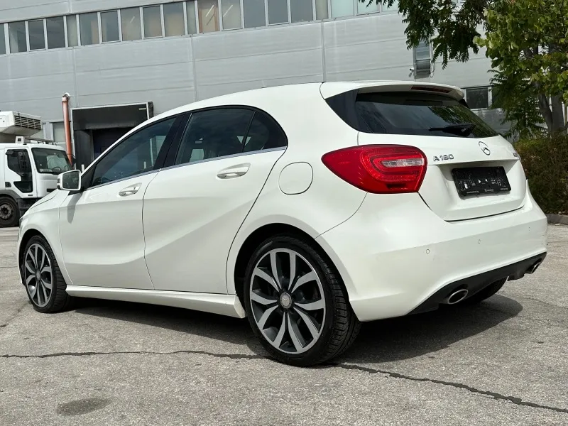 Mercedes-Benz A 180 AMG PACK Image 3