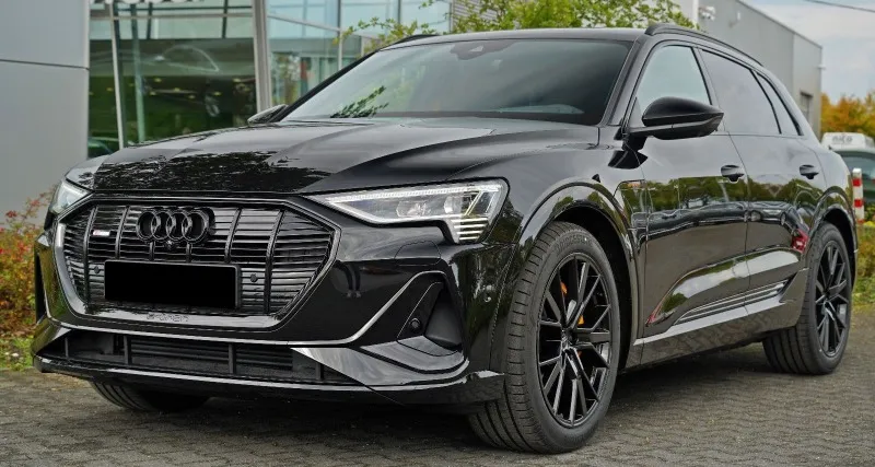 Audi E-Tron 55 Quattro S-line =Black Edition= Carbon Гаранция Image 1