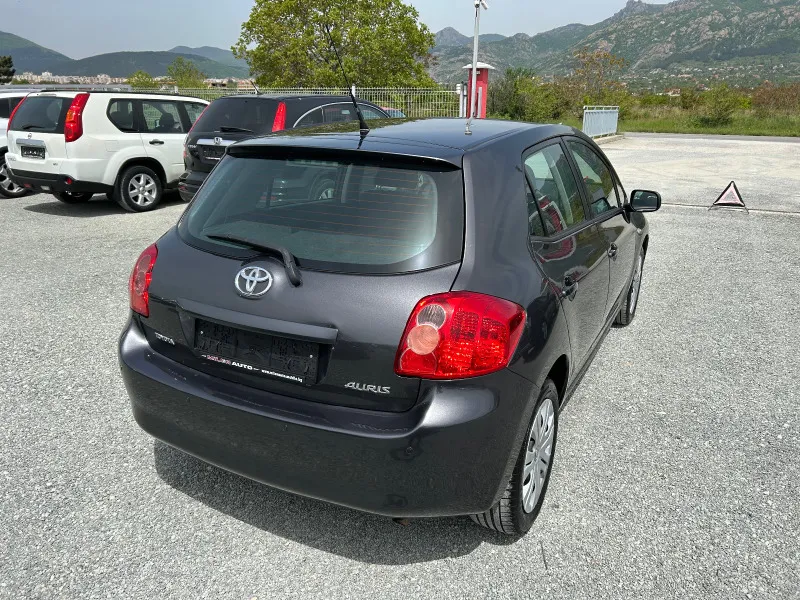 Toyota Auris (KATO НОВА) Image 6