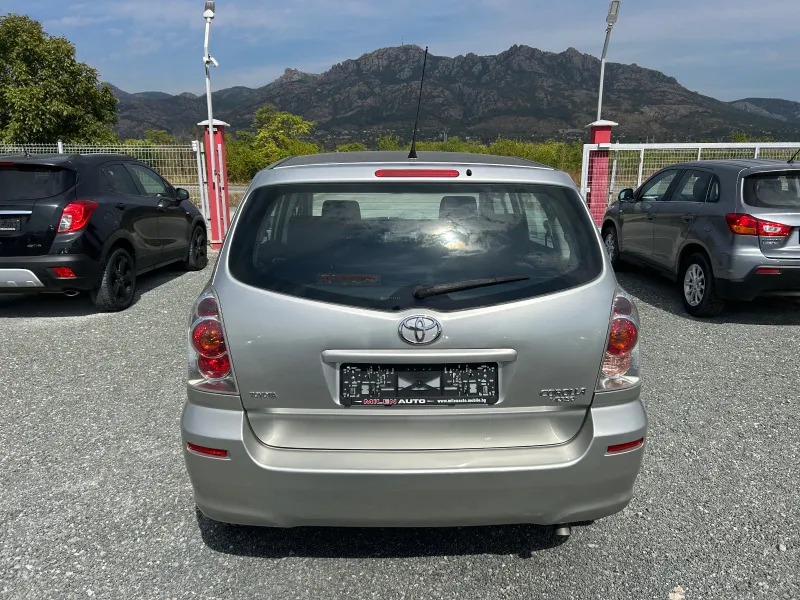 Toyota Corolla verso (KATO НОВА) Image 7