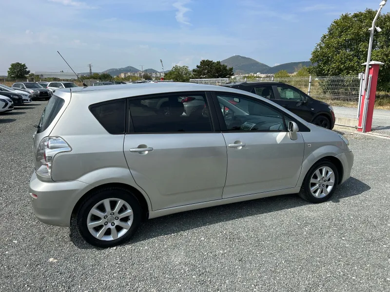 Toyota Corolla verso (KATO НОВА) Image 5
