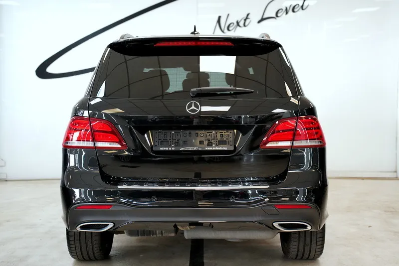 Mercedes-Benz GLE 350 d 4Matic AMG Line Night Package Image 6