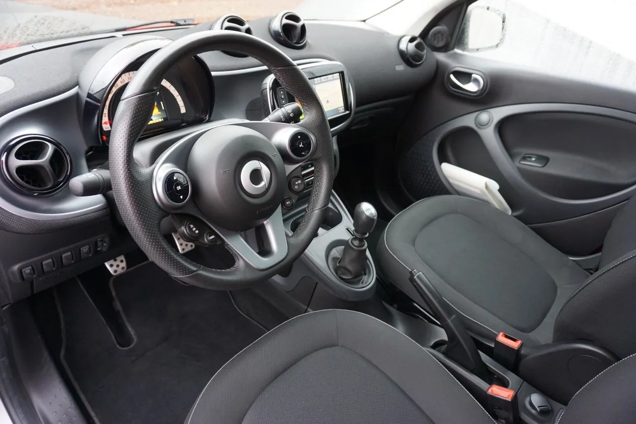Smart ForFour forfour passion (66kW)...  Image 8