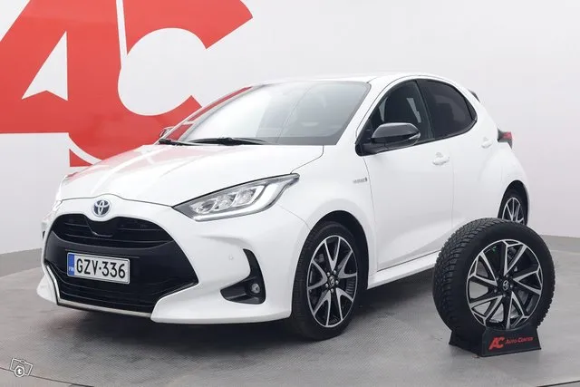 Toyota Yaris 1,5 Hybrid Premium - / Premium / Hud / Nahkasisusta / Tutkat / Bi-Led / Image 1