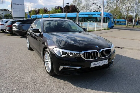 BMW serija 5 520d AUTOMATIK Luxury Individual *NAVI,LED,KAMERA* Image 3