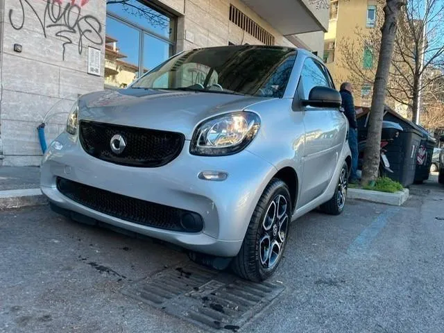 SMART fortwo 70 1.0 Prime Image 1