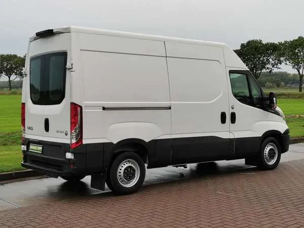 Iveco Daily 35 S RHD New Export! Image 2