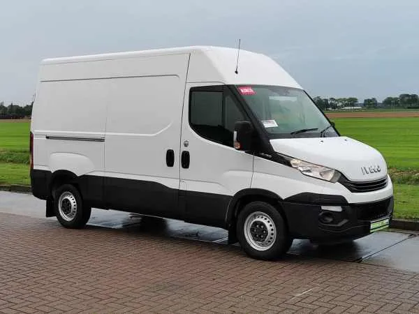 Iveco Daily 35 S RHD New Export! Image 3