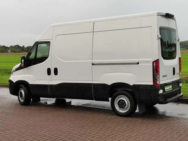 Iveco Daily 35 S RHD New Export! Image 4