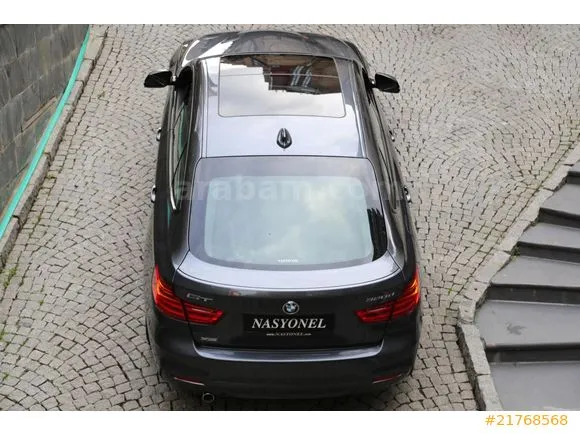 BMW 3 Serisi 330i xDrive Image 2