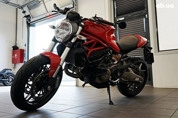 Ducati Monster  Image 7