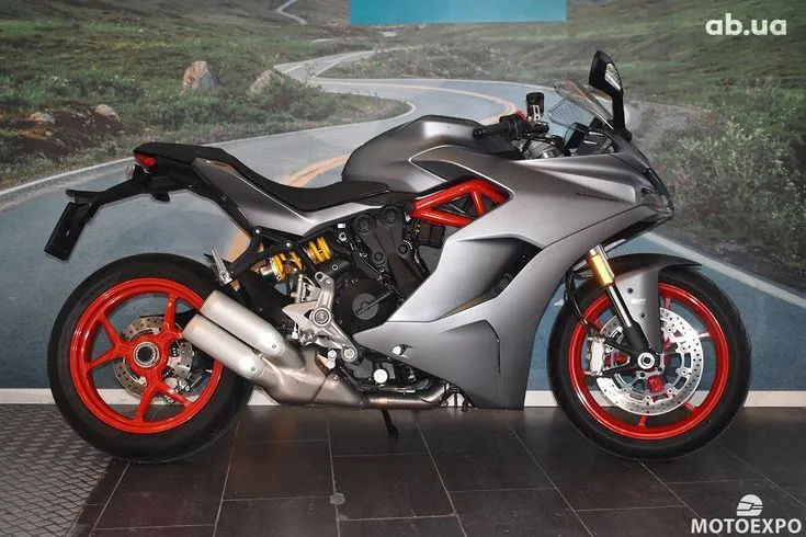 Ducati SuperSport  Image 3