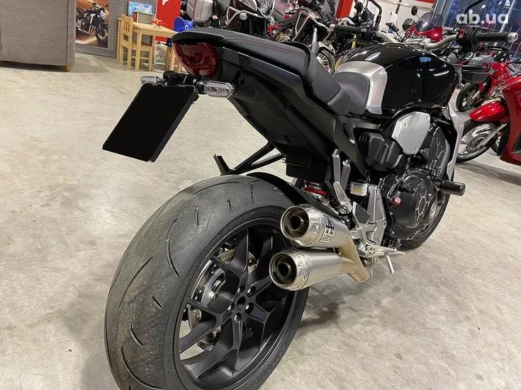 Honda CB  Image 6